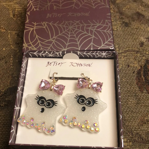 Betsey Johnson Ghost Girl Halloween earrings NWT - Picture 2 of 2